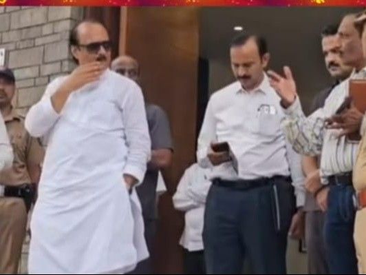 सातार्‍यात अजित पवारांची ‘सरप्राइज व्हिजिट’:  शासकीय अधिकारी आणि कार्यकर्त्यांची उडाली तारांबळ – Kolhapur News