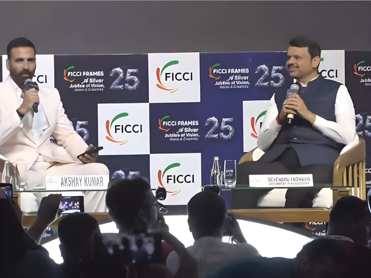 Devendra Fadnavis Akshay Kumar Interview Nayak Police
