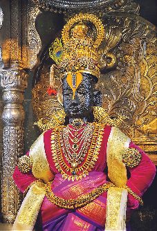 श्री विठ्ठल, रूक्मिणी मातेला अलंकार परिधान – Solapur News