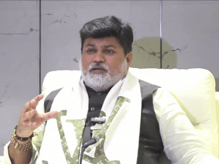 रत्नागिरीत राजकीय भूकंपाची चाहूल:  उद्धव ठाकरे गटातील मोठा नेता भाजपच्या वाटेवर; मंत्री उदय सामंतांचा गौप्यस्फोट – Mumbai News