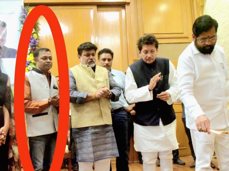 रोहित आर्यला खिशातून पैसे देण्याची गोष्ट शंकास्पद:  RTI कार्यकर्त्याचे केसरकर, IAS सुरज मांढरेंकडे बोट; रोहित पवार, आव्हाड यांचेही प्रश्न – Mumbai News