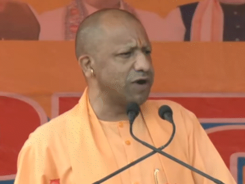 योगी म्हणाले- पप्पू, टप्पू आणि अप्पू ही महाआघाडीची 3 माकडं:  त्यांना सत्य दिसतही नाही अन् ऐकूही येत नाही; हे वंशपरंपरागत दरोडेखोर