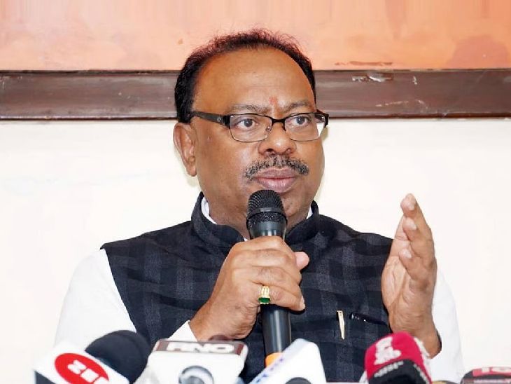 राहुल यांनी मतदार यादीचा अभ्यास करावा:  कामठीत काँग्रेसचे सुरेश भोयर यांचेच नाव दुबार, चंद्रशेखर बावनकुळेंनी घेतला समाचार – Mumbai News