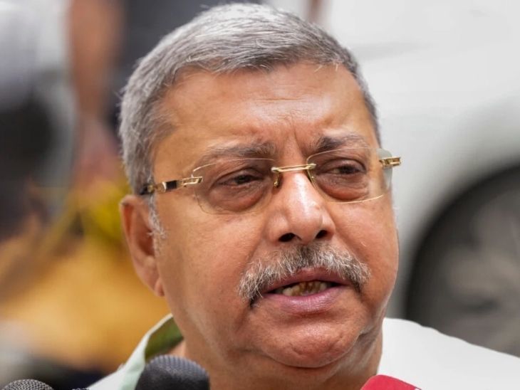 TMC खासदाराच्या खात्यातून 56 लाख लंपास:  बनावट आधार आणि पॅन कार्ड वापरून बदललेल्या मोबाईल नंबरसह व्यवहार केला; SBI ने दाखल केला FIR