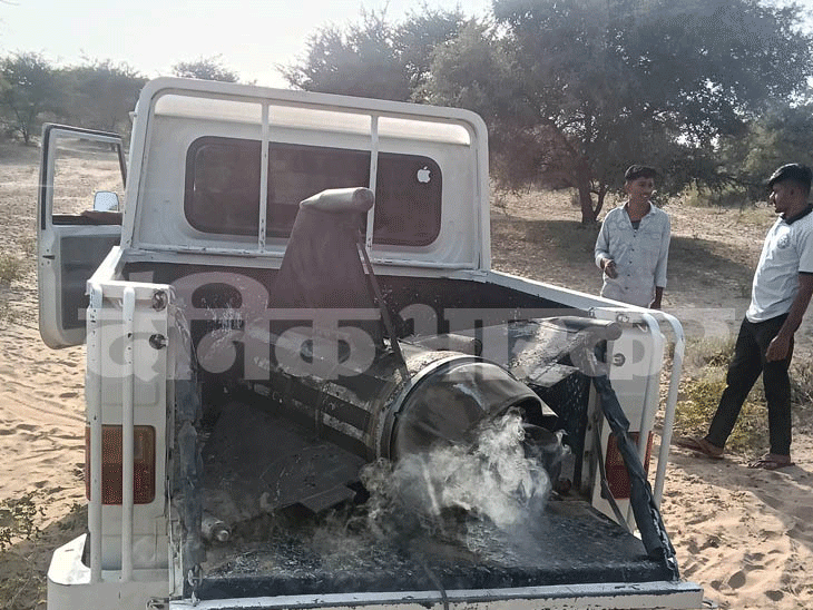 जैसलमेरमध्ये लष्करी क्षेपणास्त्राचे टार्गेट चुकले:  गावापासून 500 मीटर अंतरावर कोसळले, मोठा स्फोट; लष्करी सरावादरम्यान घडली घटना