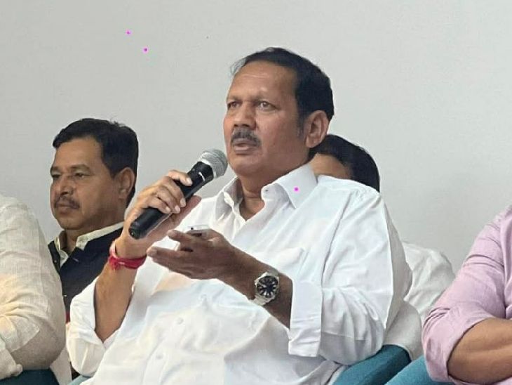 खासदारकीचा राजीनामा देतो अन् नगराध्यक्ष होतो:  उदयनराजे भोसलेंची मिश्किल प्रतिक्रिया, शिवेंद्रराजेंसोबत मनोमिलन झाल्याचा दावा – Kolhapur News
