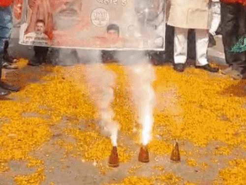 अखिलेश म्हणाले- बिहारमध्ये SIRने खेळ केला: यूपीमध्ये प्लॅन यशस्वी होणार नाही; केशव म्हणाले- बिहारसारखे चित्र इथेही दिसेल अखिलेश म्हणाले- बिहारमध्ये SIRने खेळ केला: यूपीमध्ये प्लॅन यशस्वी होणार नाही; केशव म्हणाले- बिहारसारखे चित्र इथेही दिसेल