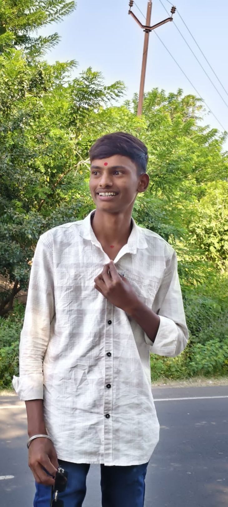 शफेपूरमध्ये 19 वर्षीय तरुणाने केली आत्महत्या:  कुटुंबावर दुःखाचा डोंगर, वडिलांचे काही महिन्यांपूर्वी झाले निधन, मोठ्या भावानेही केली होती आत्महत्या‎ – Chhatrapati Sambhajinagar News