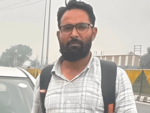 दिल्ली स्फोट: फरिदाबाद येथून कार खरेदी करणाऱ्या आमिरला अटक:  दहशतवादी उमरने याच i20 कारचा स्फोट घडवून आणला; फंडिंगच्या संशयावरून 2 जणांना अटक