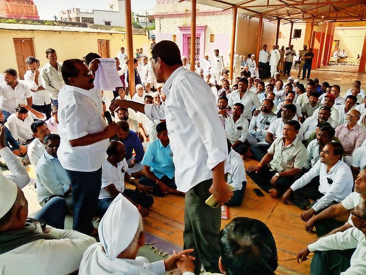 बोगस ठराव करत ‘त्या’ कंपनीस गायरान जमीन दिल्याचा आरोप:  ग्रा.पं. पदाधिकाऱ्याकडून सत्तेचा गैरवापर, जवळा ग्रामस्थ आक्रमक‎ – Ahilyanagar News