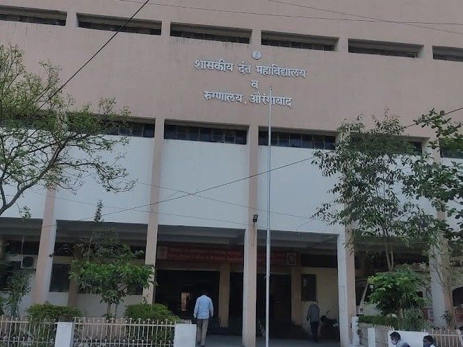 संभाजीनगर डेंटल कॉलेज स्कॅम:  प्राध्यापक भरती घोटाळाप्रकरणी फौजदारी दाखल करून शासकीय चौकशी करा; विद्यार्थी संघटनांची मागणी – Chhatrapati Sambhajinagar News