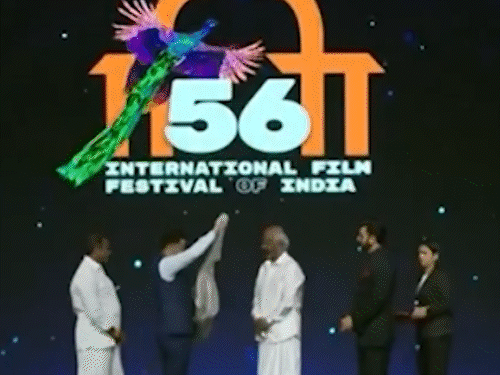 गोव्यात IFFI 2025 चा समारोप:  रजनीकांत यांना जीवनगौरव पुरस्कार, समारंभात रणवीर सिंह, ऋषभ शेट्टी आणि नवाजुद्दीनही उपस्थित