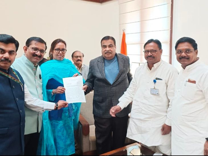 महापरिनिर्वाण दिनी चैत्यभूमीवर येणाऱ्या अनुयायांसाठी टोलमाफी द्या:  खासदार वानखडे यांची केंद्रीय मंत्री नितीन गडकरींना निवेदनाद्वारे मागणी – Amravati News