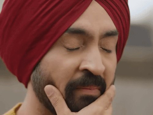 दिलजीत दोसांझ म्हणाला- मी या जगातून गेलो आहे:  गायक-अभिनेता म्हणाला- कलाकाराला जिवंतपणी त्रास देतात, मेल्यावर स्तुती करतात