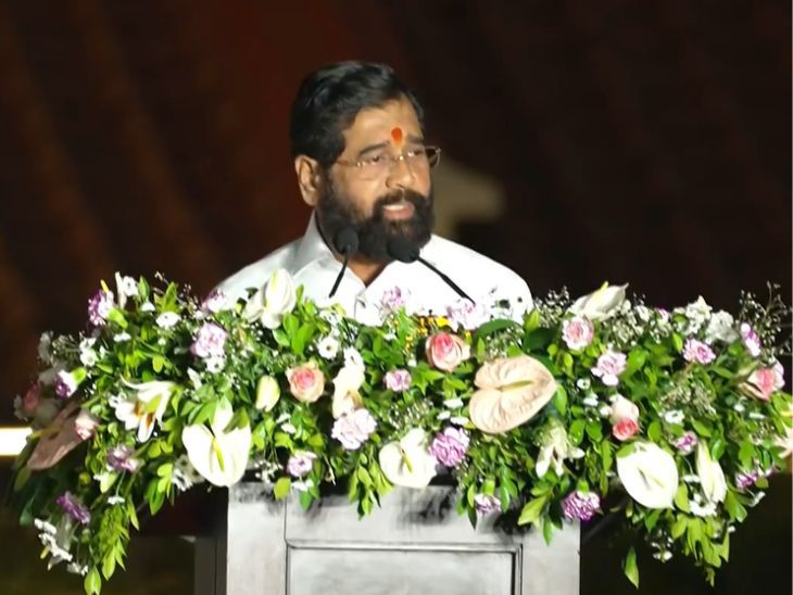 संविधान सोप्या भाषेत समजावून सांगणारा देशात दुसरा मुख्यमंत्री नाही:  अमिताभ जसे ‘बिग बी’, तसे देवेंद्र फडणवीस सभागृहाचे ‘बिग डी’; एकनाथ शिंदेंनी उधळली स्तुतीसुमने – Nagpur News