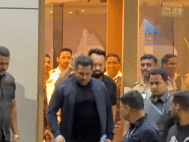 कडक सुरक्षेत विमानतळावरून निघाले सलमान खान:  अजय देवगण मुलगा युगचा टिफिन घेऊन दिसले, सोनू निगमने पापाराझींना पोज देताना मजा केली