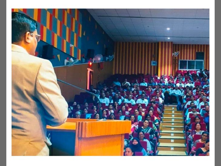 मराठी शाळा वाचल्यास मराठी संस्कृती टिकेल:  शिक्षण मंडळाचे अध्यक्ष संगवे यांचे मुख्याध्यापक कार्यशाळेत प्रतिपादन – Amravati News