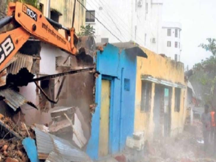 संभाजीनगर मनपा निवडणूक संपताच कबाडीपुरा-रऊफ कॉलनीतील 22 अनधिकृत घरे जमीनदोस्त:  अतिक्रमण विभाग पुन्हा सक्रिय, कारवाईआधी दिल्या होत्या सूचना – Chhatrapati Sambhajinagar News