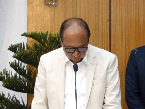 युमनाम खेमचंद सिंह बनले मणिपूरचे 13 वे CM:  नागा समुदायातील लोधी दिखो बनले उपमुख्यमंत्री, 356 दिवसांनंतर राष्ट्रपती राजवट हटवली