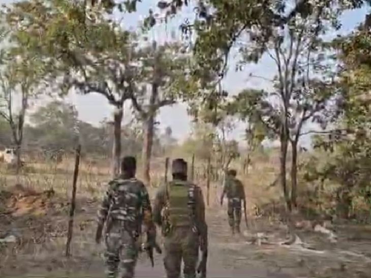 Chhattisgarh Naxal Encounter Update; CG Maharashtra Border | Commandos ...