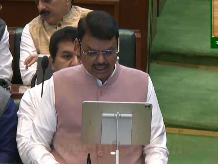 ‘हरित महाराष्ट्र’साठी मुख्यमंत्र्यांची महत्त्वाच्या घोषणा:  300 कोटी वृक्ष लागवड आणि अक्षय ऊर्जेवर भर, जुन्या वाहनांवर ‘पर्यावरण कर’ वाढला – Mumbai News