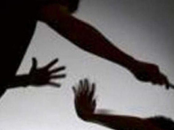 गणित चुकल्याने शिक्षकाकडून विद्यार्थिनीला मारहाण:  देवडी कला शाळेतील घटनेप्रकरणी चाइल्ड हेल्पलाईनकडून गुन्हा दाखल – Nagpur News