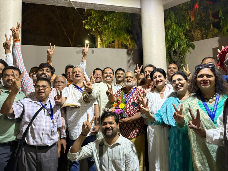 साहित्य परिषदेच्या निवडणूकीत सत्तापालट:  विद्यमान कार्यकारिणीला पराभवाचा धक्का, प्रमुख पदांवर विरोधी पॅनेलचा विजय – Pune News