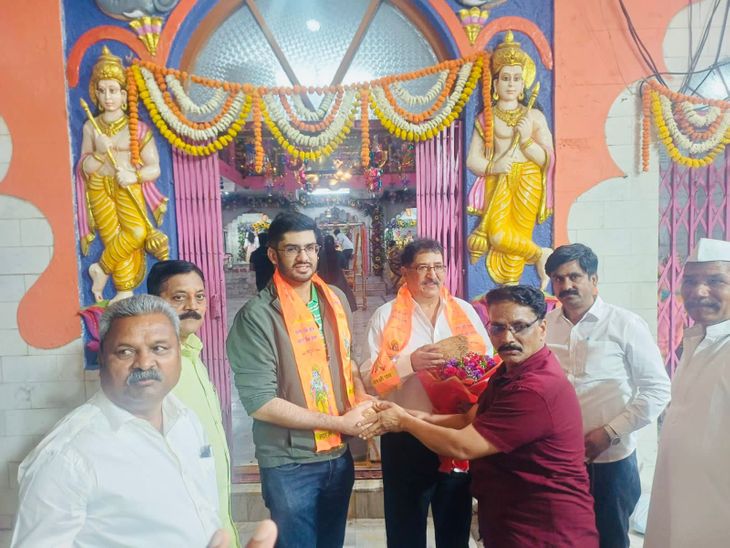 पुण्यातील रामवाडीत सर्वधर्म समभावाचा आदर्श: मुस्लिम खान कुटुंब तीन पिढ्यांपासून साजरा करते रामनवमी उत्सव – Pune News पुण्यातील रामवाडीत सर्वधर्म समभावाचा आदर्श: मुस्लिम खान कुटुंब तीन पिढ्यांपासून साजरा करते रामनवमी उत्सव – Pune News