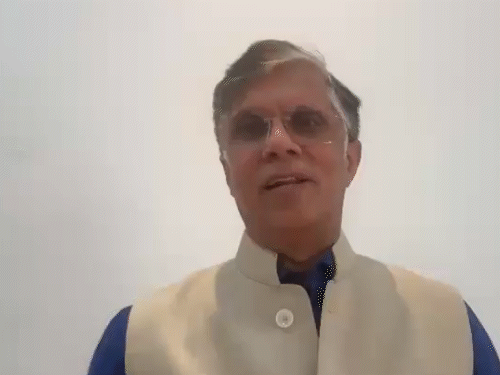 पवन खेडांचा तेलंगणा HCत अग्रिम जामिनासाठी अर्ज:  एक दिवसापूर्वी आसाम पोलिसांचा दिल्ली निवासस्थानी छापा; म्हणाले- हिमंतांनी माझ्यावर पोलीस सोडले