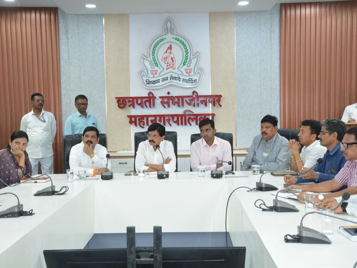 आंबेडकर जयंती मिरवणुकीसाठी महापौरांचे महत्त्वाचे निर्देश: पिण्याचे पाणी, मोबाईल टॉयलेट्ससह सर्व सुविधा पुरवण्याचे आदेश – Chhatrapati Sambhajinagar News आंबेडकर जयंती मिरवणुकीसाठी महापौरांचे महत्त्वाचे निर्देश: पिण्याचे पाणी, मोबाईल टॉयलेट्ससह सर्व सुविधा पुरवण्याचे आदेश – Chhatrapati Sambhajinagar News