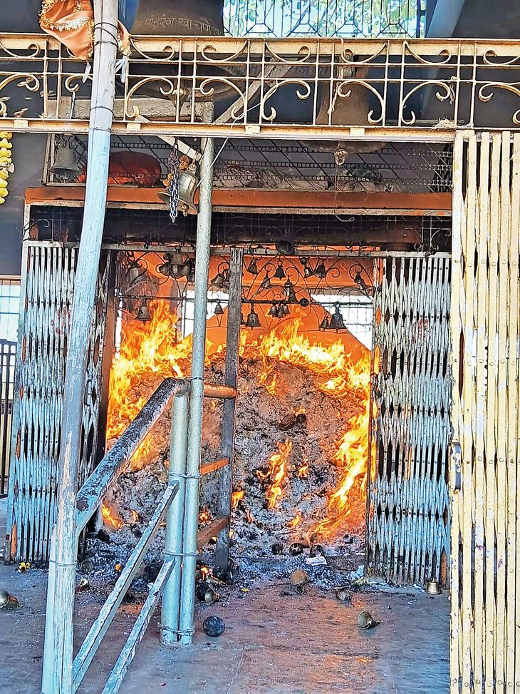 After 74 days of pilgrimage, Munjoba's fire; Crowds gather for darshan ...