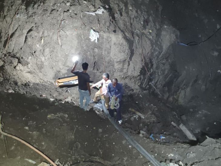 गारखेड्यात रेल्वेच्या जेसीबीने केबल तोडली: 33 केव्ही वीजपुरवठा खंडित; महावितरणच्या प्रयत्नाने मध्यरात्री पूर्ववत – Chhatrapati Sambhajinagar News गारखेड्यात रेल्वेच्या जेसीबीने केबल तोडली: 33 केव्ही वीजपुरवठा खंडित; महावितरणच्या प्रयत्नाने मध्यरात्री पूर्ववत – Chhatrapati Sambhajinagar News