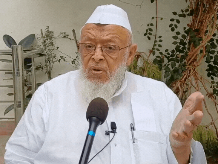 अरशद मदनी म्हणाले- मुसलमान ना कधी झुकला, ना झुकणार:  इस्लामला संपवणारे स्वतःच संपले; मशिदींना अवैध ठरवून पाडले जात आहे