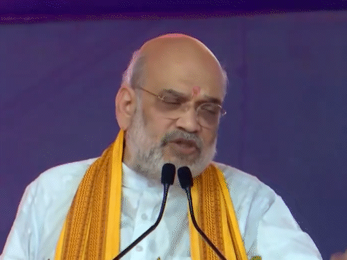 घुसखोरांना अमित शहा यांचा इशारा- आपल्या देशात परत जा: जे स्वतःहून परत जाणार नाहीत, त्यांच्यावर सरकार कारवाई करेल घुसखोरांना अमित शहा यांचा इशारा- आपल्या देशात परत जा: जे स्वतःहून परत जाणार नाहीत, त्यांच्यावर सरकार कारवाई करेल
