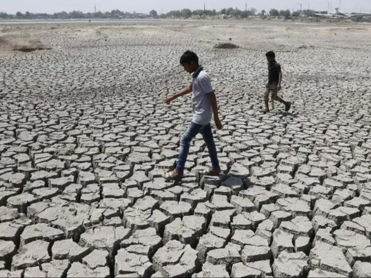देशातील 166 जलाशयांमध्ये फक्त 24.75% पाणी:  एका महिन्यात 21.411 अब्ज घनमीटर पाणी कमी झाले, 15 धरणांमधील साठा सामान्यपेक्षा अर्धा