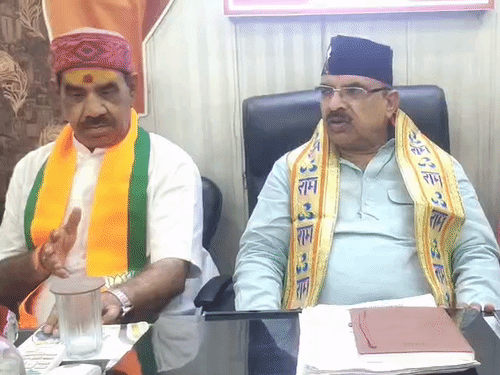 अदितीवरील असभ्य पोस्टवर भाजपचा विरोध:  कानपूरमध्ये प्रादेशिक अध्यक्ष प्रकाश पाल म्हणाले- अखिलेश यादवांनी याला राजकीय वळण दिले