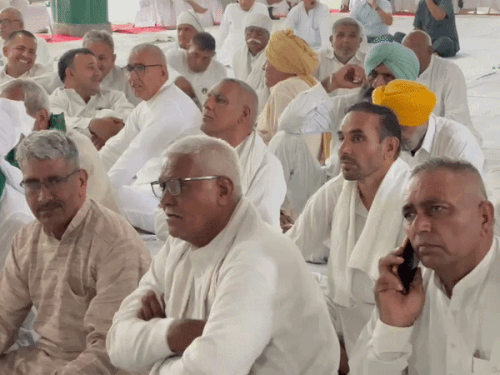 कुरुक्षेत्रात 200 हून अधिक खाप पंचायती एकत्र येणार:  व्यसन, लिव-इन आणि प्रेमविवाहावर विचारमंथन; सूचनांवर उद्या निर्णय घेतील
