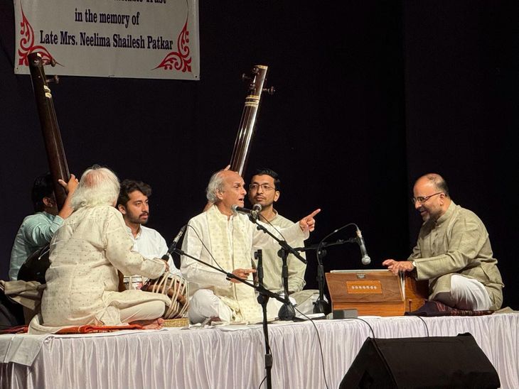 पं. श्रीकांत देशपांडे जयंतीनिमित्त विशेष संगीतसंध्या:  पं. उल्हास कशाळकर, श्रुती विश्वकर्मा यांच्या गायनाने मैफल रंगली – Pune News