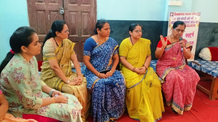 अनाथ बालकांच्या आरोग्यासाठी मामाच्या गावाला जाऊ या उपक्रम:  विश्व मांगल्य स्वनाथ परिषदेने स्विकारले सामाजिक दायित्व‎ – Akola News
