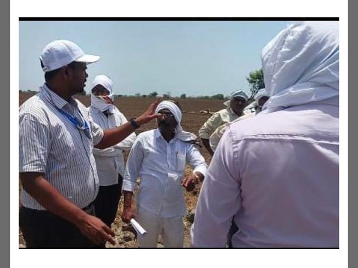 शेतकऱ्याच्या उपोषणाच्या इशाऱ्यानंतर तहसीलदार घटनास्थळी:  खोपडा येथील पाणी प्रश्नावर तात्पुरता तोडगा, रामटेके यांचे आंदोलन स्थगित – Amravati News