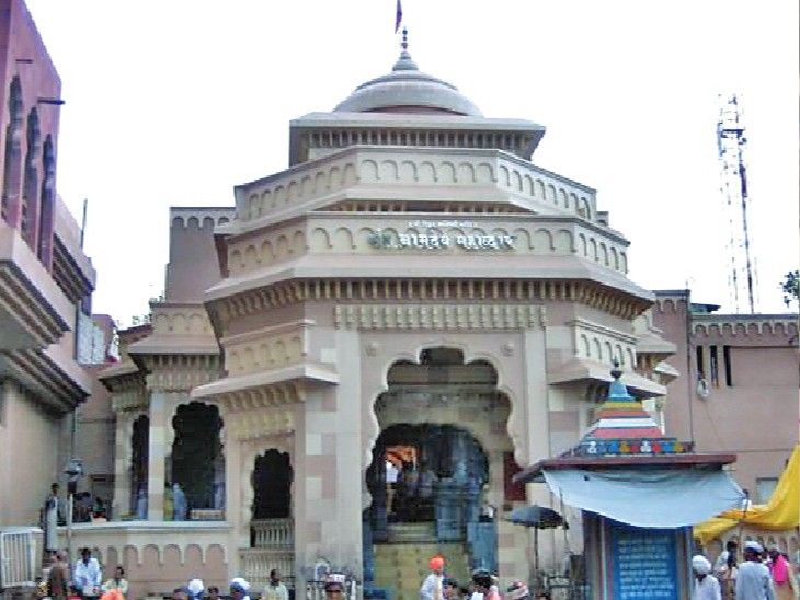 विठुरायाच्या भेटीसाठी लालपरी सज्ज:  आषाढी यात्रेसाठी धावणार 5,500 विशेष गाड्या; गावांतून थेट पंढरपूरसाठी बस मिळण्याची सोय – Maharashtra News