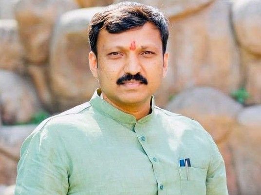 पवनराजे हत्याकांडाच्या निकालाविरोधात हायकोर्टात जाणार:  ओमराजे म्हणाले – ‘शिंदेसेनेत जाण्याचा निर्णय अजून नाही’, ऑपरेशन टायगर संकटात – Dharashiv News