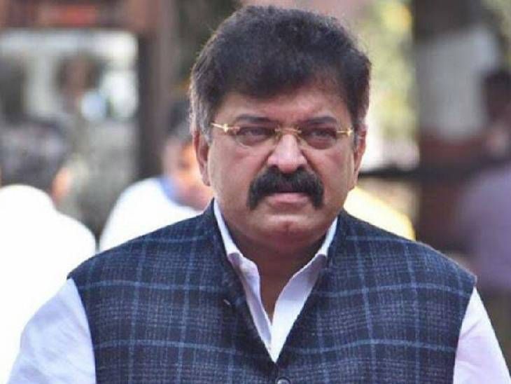 आदिवासींना मारून बाहेर काढलं जातंय, कायद्याची भीतीच उरलेली नाही:  मी गांधीवादी माणूस, बॉम्बचं नाव ऐकलं की पळून जातो- जितेंद्र आव्हाड – Mumbai News