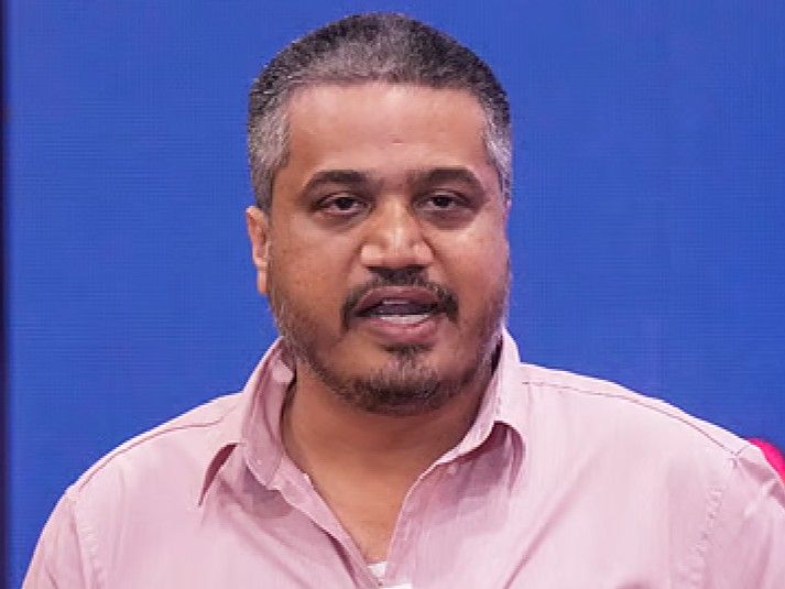 कर्जमाफीचा गाजावाजा, पण 70 टक्के शेतकरी वंचित:  रोहित पवारांचा सरकारवर हल्लाबोल, विनाअट सरसकट कर्जमाफीची मागणी – Maharashtra News