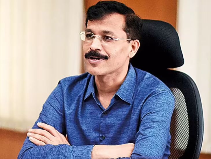 आषाढी वारीतही असणार तुकाराम मुंढेंचे लक्ष:  वारकऱ्यांना मिळणार स्वच्छ व दर्जेदार अन्न; मंत्री जयकुमार गोरेंकडून पूर्वतयारीचा आढावा – Solapur News