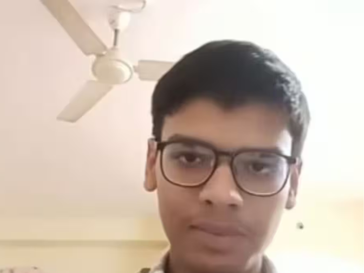 CBSE मार्किंगवर प्रश्न विचारणाऱ्या सार्थकने तयार केले पोर्टल:  1.66 कोटींच्या सरकारी खरेदीचा डेटा सार्वजनिक; आता सर्वांना पाहता येईल