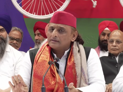 अखिलेश म्हणाले- भाजपला ना देणगी मिळेल, ना मत:  2027 च्या निवडणुकांबद्दल म्हटले- नोव्हेंबरऐवजी सप्टेंबरमध्येच घ्या, आम्ही तयार आहोत