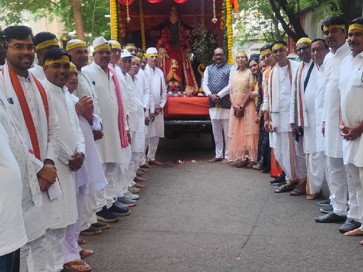 एक पाऊल विठ्ठलाकडे… परिवार संग… विठ्ठल रंग:  श्री माहेश्वरी मंडळ, बन्सीलाल नगर प्रभागातर्फे आषाढी एकादशी निमित्त विठ्ठल दिंडी उत्साहात संपन्न – Chhatrapati Sambhajinagar News