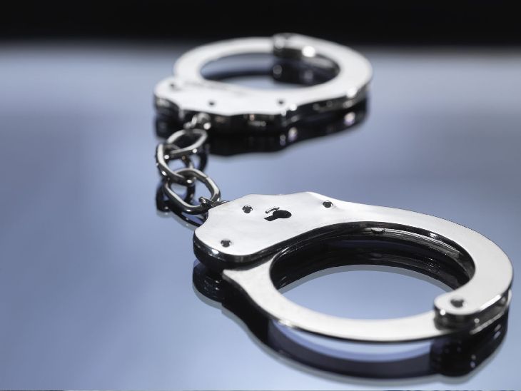 बेंदूरच्या दिवशीच जनावर चोरांच्या मुसक्या आवळल्या:  भुईंज पोलिसांची कारवाई, पिकअपमधून जनावरे चोरणारी टोळी जेरबंद – Kolhapur News