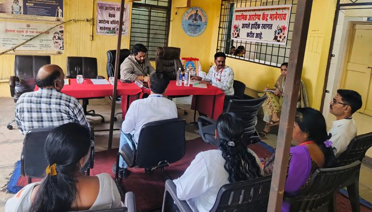 मानेगाव आरोग्य केंद्र इमारत मोडकळीस‎ नव्याने बांधण्याची सावंतांनी केली सूचना
